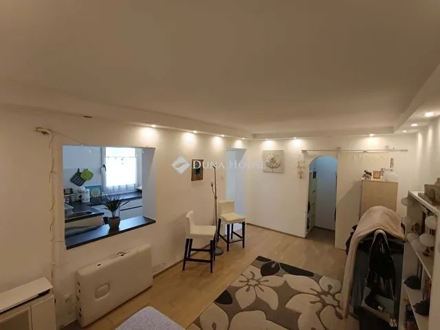 Eladó lakás Budapest XX. kerület, Kossuthfalva 18 nm