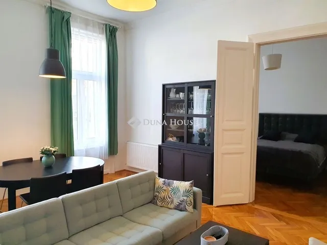 Eladó lakás Budapest VI. kerület 99 nm