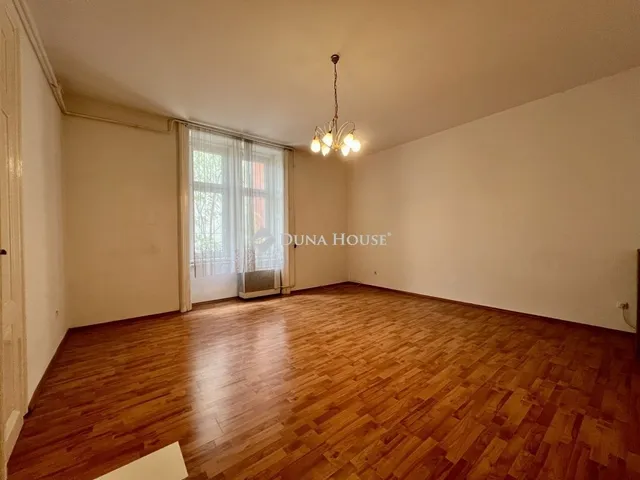 Eladó lakás Budapest VI. kerület 101 nm