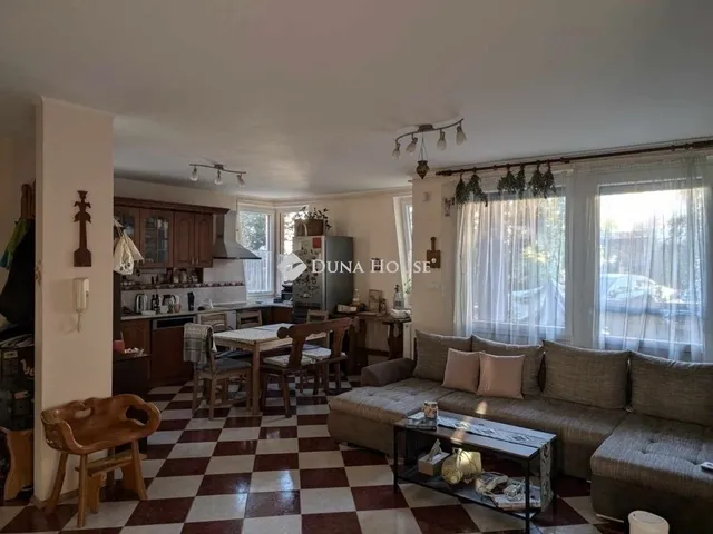 Eladó lakás Budapest XVIII. kerület, Szent Imre kertváros 78 nm