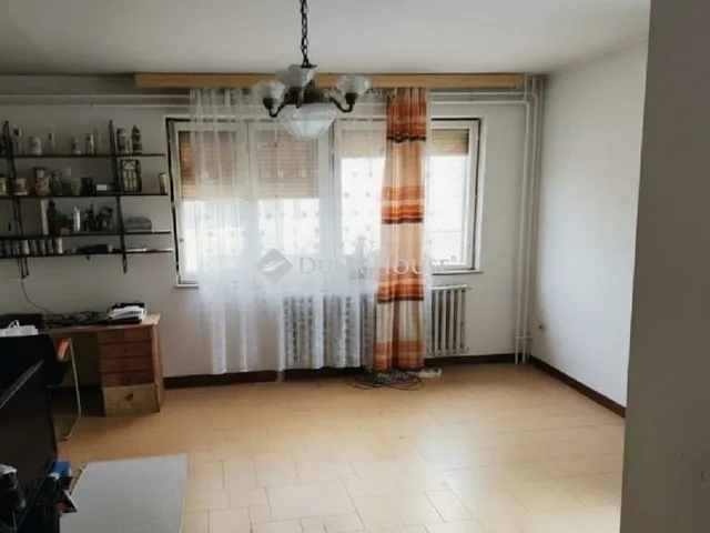 Eladó ház Budapest XV. kerület, Rákospalota 187 nm