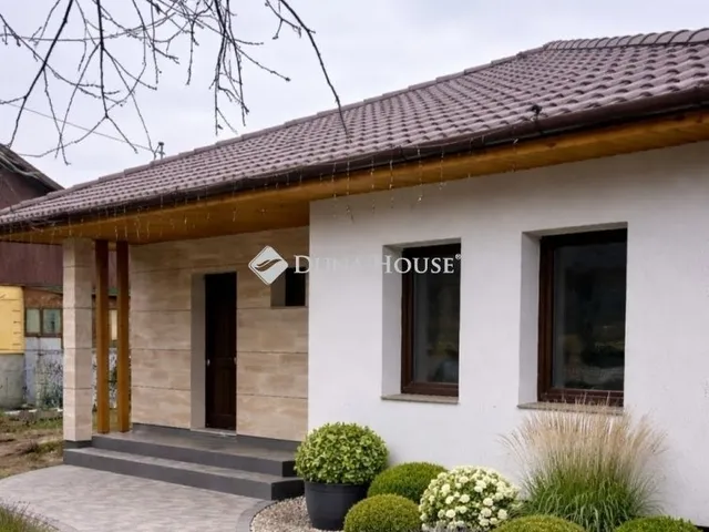 Eladó ház Budapest XVII. kerület, Rákoscsaba-Újtelep 113 nm