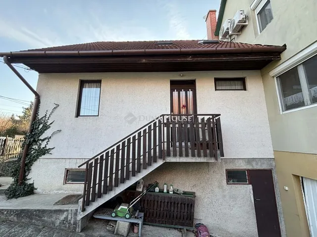 Eladó ház Budapest XVI. kerület, Árpádföld 180 nm