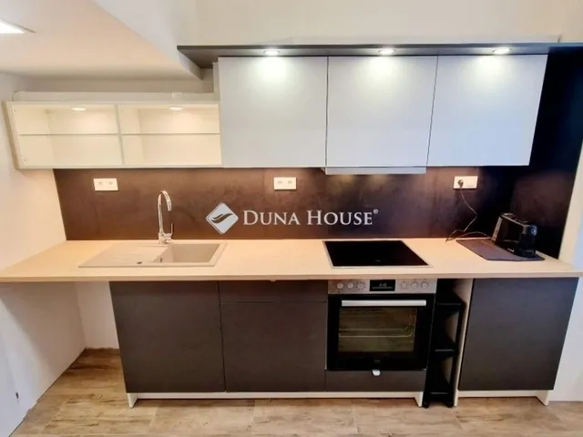 Eladó lakás Budapest X. kerület, Óhegy 27 nm