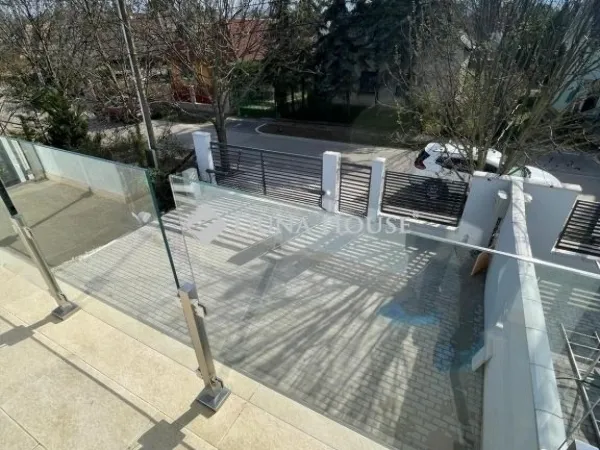 Eladó ház Budapest XVI. kerület, Árpádföld 157 nm