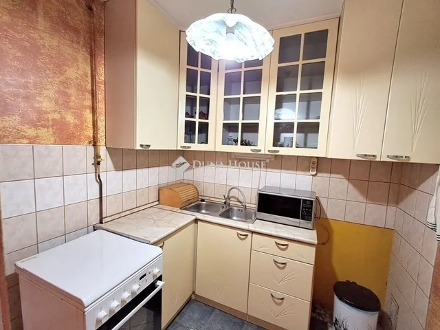 Eladó lakás Budapest XV. kerület, Újpalota 53 nm