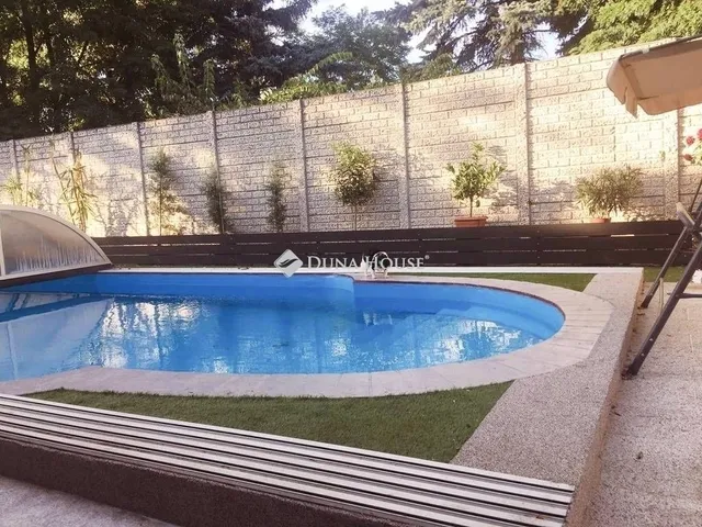 Eladó ház Budapest XVIII. kerület 220 nm