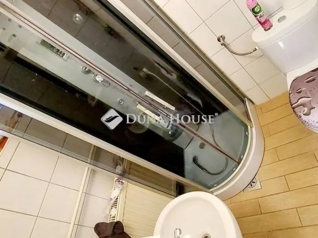 Eladó ház Budapest XVIII. kerület 220 nm