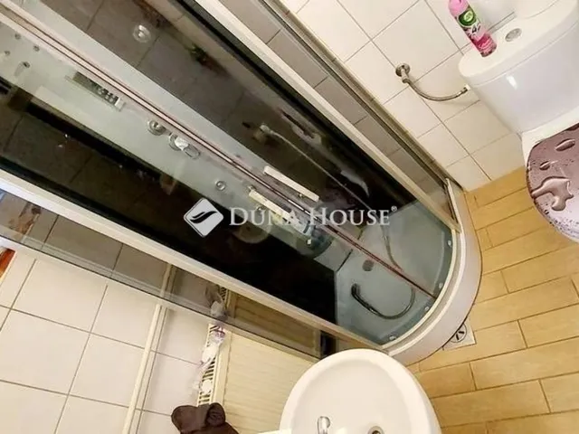 Eladó ház Budapest XVIII. kerület 220 nm