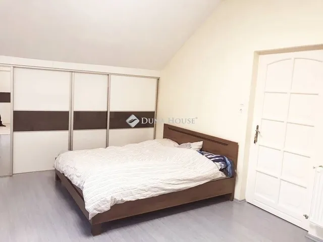 Eladó ház Budapest XVIII. kerület 220 nm