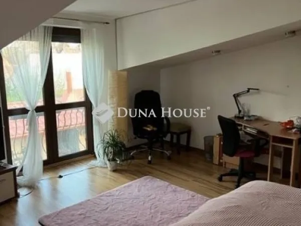 Eladó ház Budapest XX. kerület 260 nm