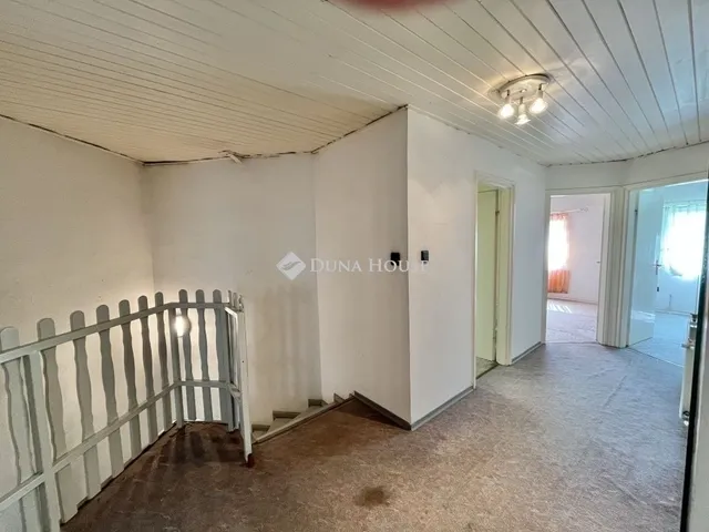 Eladó ház Budapest XVIII. kerület, Újpéteritelep 190 nm