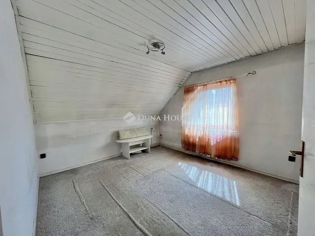 Eladó ház Budapest XVIII. kerület, Újpéteritelep 190 nm