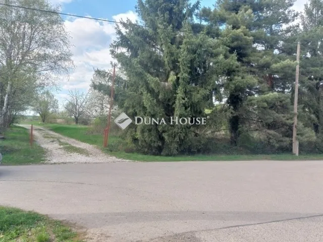 Eladó ház Mende 127 nm