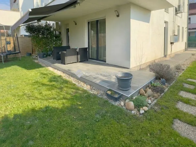 Eladó lakás Budapest XVI. kerület, Rákosszentmihály 117 nm