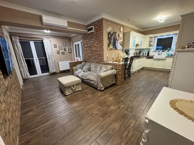 Eladó ház Budapest XVII. kerület 114 nm