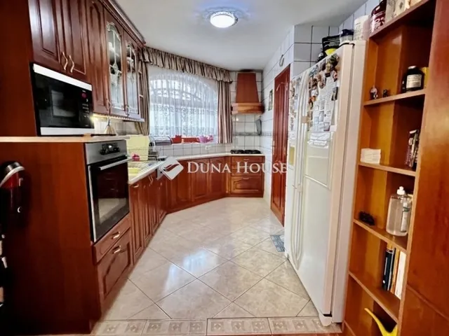Eladó ház Budapest XVII. kerület 395 nm