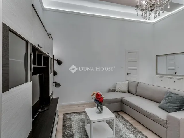 Eladó lakás Budapest V. kerület, Belváros 64 nm