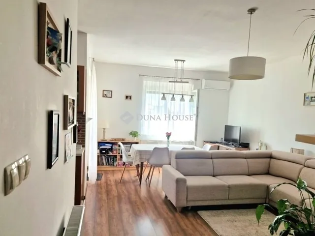 Eladó ház Nagytarcsa 98 nm