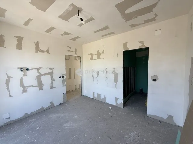 Eladó ház Budapest XVIII. kerület, Almáskert 122 nm