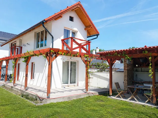 Eladó ház Budapest XVI. kerület 71 nm