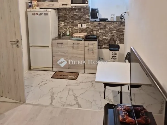 Eladó lakás Budapest X. kerület, Újhegy 25 nm