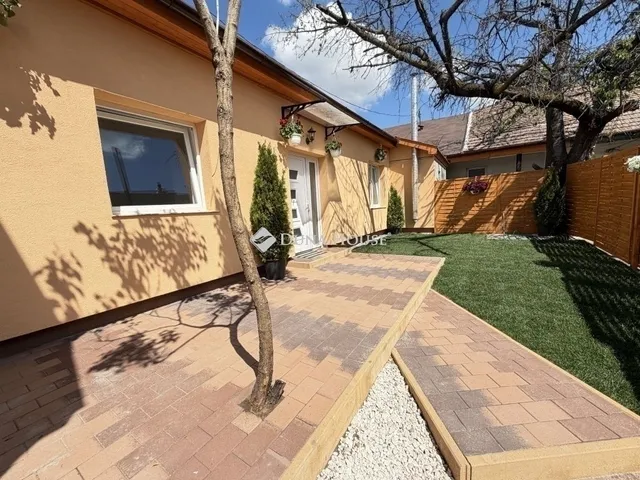 Eladó lakás Budapest XV. kerület 42 nm