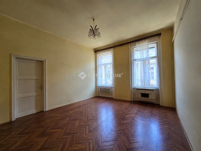 Eladó lakás Budapest VII. kerület 56 nm