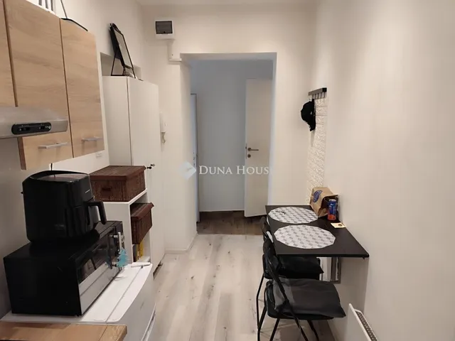 Eladó lakás Budapest VI. kerület 20 nm