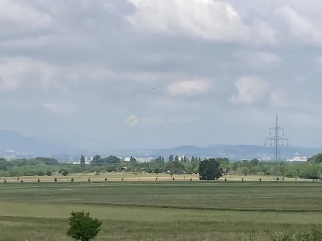 Eladó telek Csömör 2433 nm