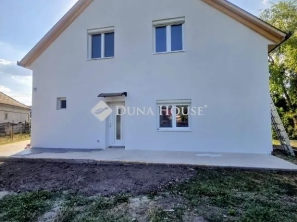 Eladó ház Pusztaszabolcs 120 nm