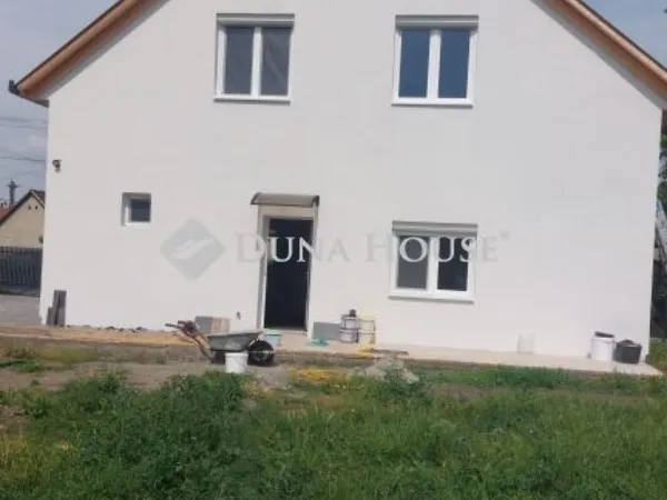 Eladó ház Pusztaszabolcs 120 nm