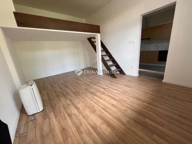 Eladó lakás Budapest XV. kerület 32 nm
