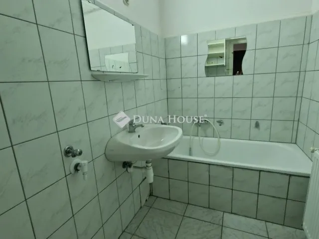 Eladó lakás Budapest XVI. kerület 52 nm