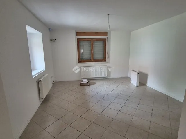 Eladó ház Csömör 126 nm
