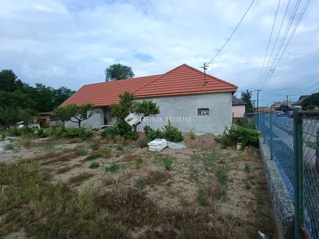 Eladó ház Tápióbicske 92 nm
