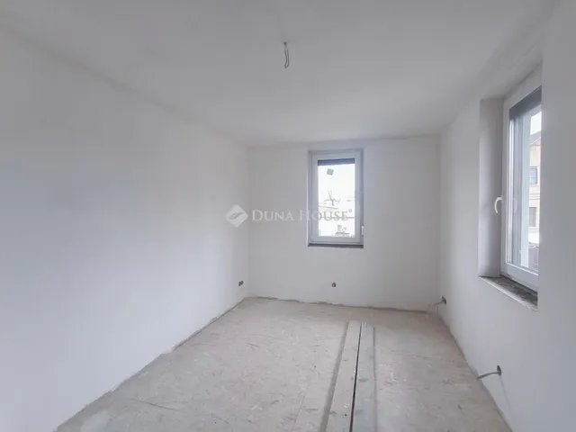 Eladó lakás Budapest XVII. kerület 120 nm