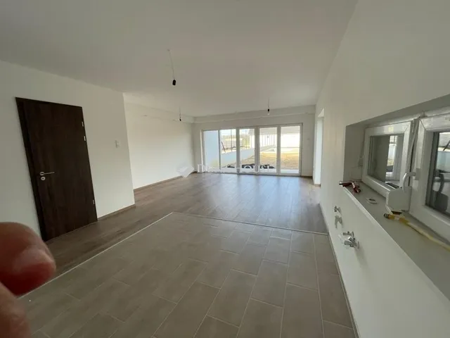 Eladó ház Budapest XVI. kerület, Árpádföld 157 nm