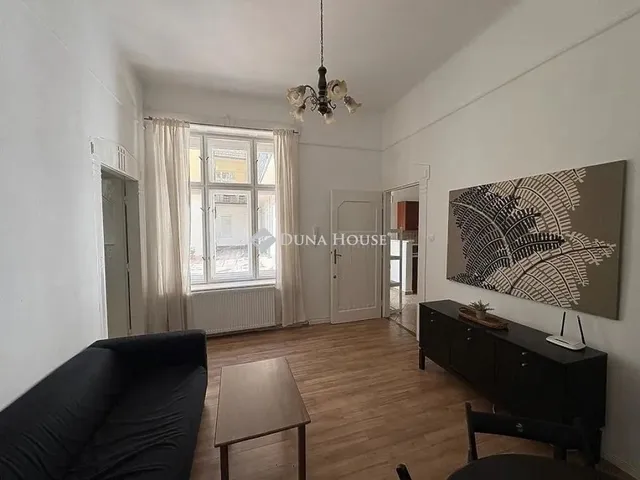 Eladó lakás Budapest VI. kerület 57 nm
