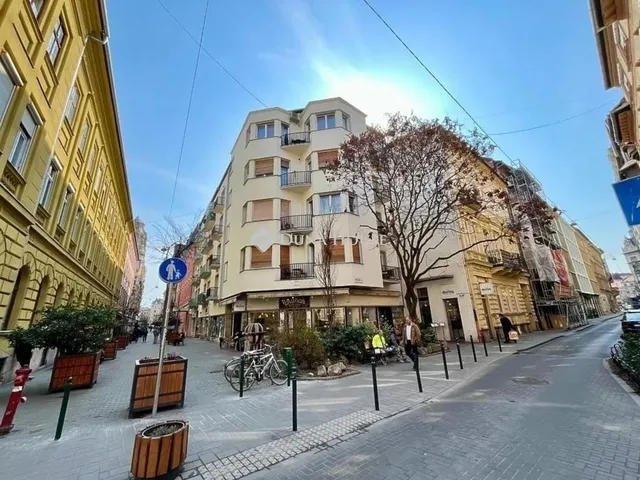 Eladó lakás Budapest VI. kerület 57 nm