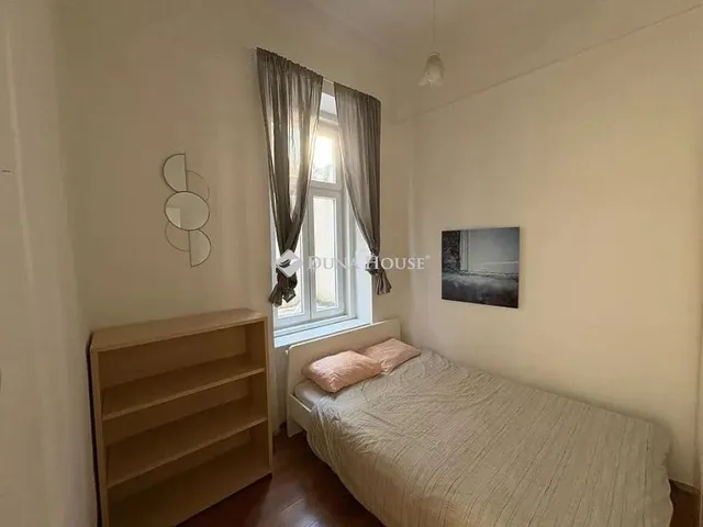 Eladó lakás Budapest VI. kerület 57 nm