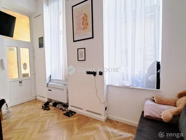 Eladó lakás Budapest VI. kerület 32 nm