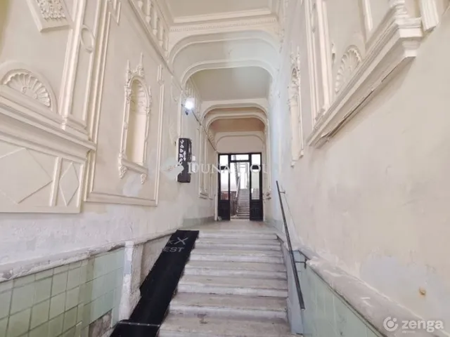 Eladó lakás Budapest VI. kerület 32 nm