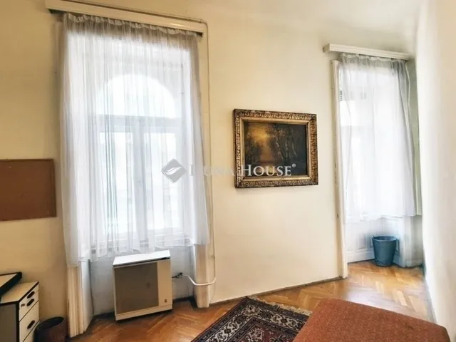 Eladó lakás Budapest VIII. kerület 66 nm