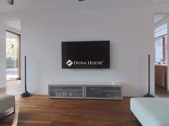 Eladó ház Mogyoród 260 nm