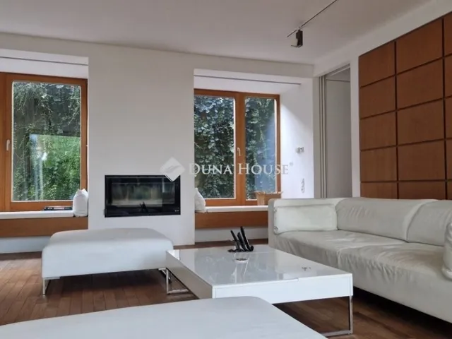 Eladó ház Mogyoród 260 nm