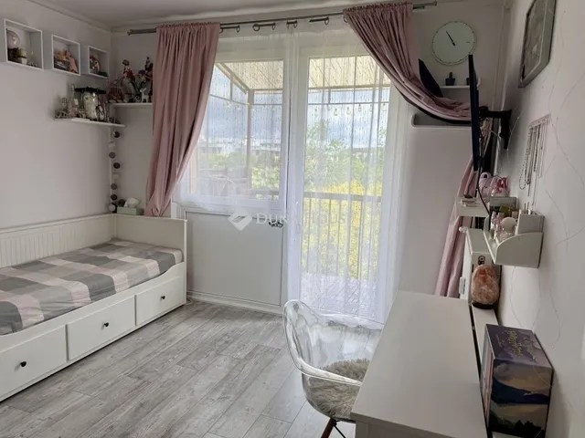Eladó lakás Budapest XV. kerület 68 nm