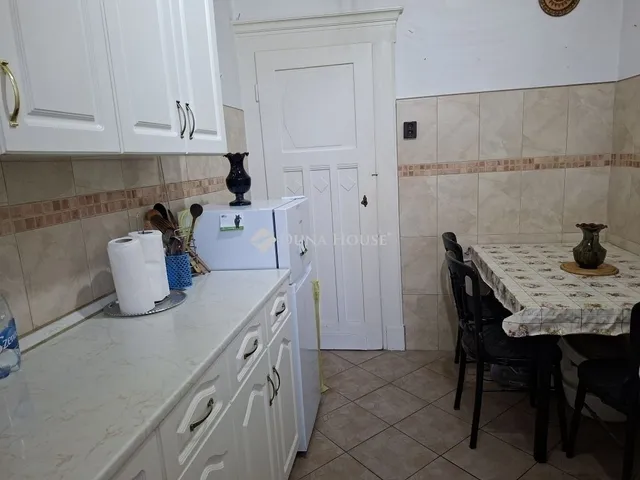 Eladó lakás Budapest VI. kerület 33 nm