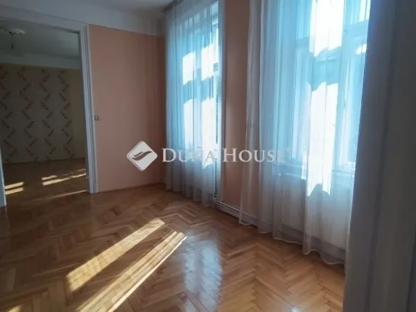 Eladó lakás Budapest XIV. kerület 130 nm