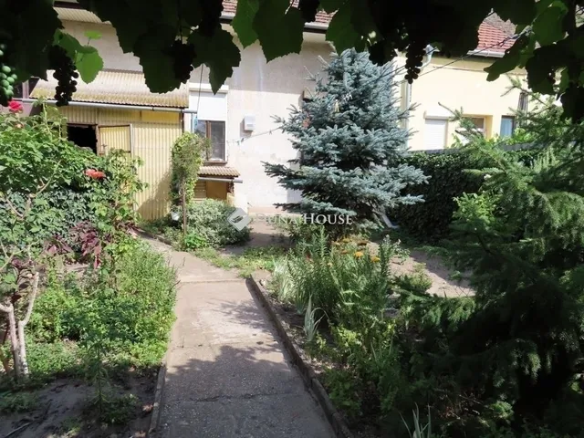 Eladó lakás Budapest XV. kerület 68 nm